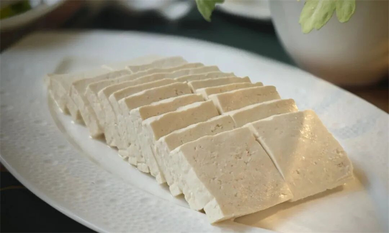 豆类食物能够降血压、血脂、血糖、尿酸，甚至对心血管都有好处